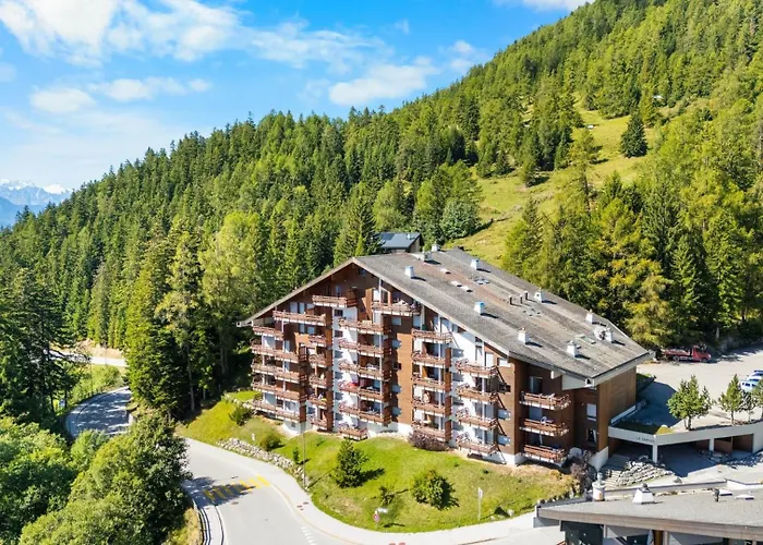 Saphir 104 Pres De La Telecabine A